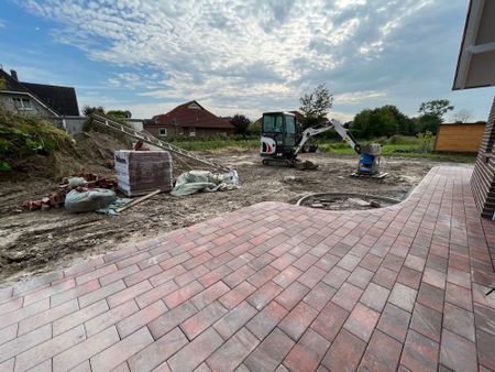 Neubauwohnung im Erdgeschoss mit großer Garage und Garten - Foto 5