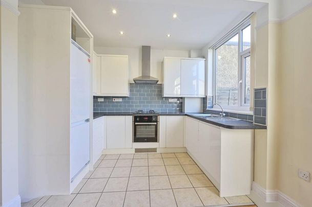 3 bedroom house to rent - Photo 1