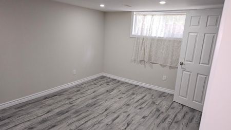 For Lease - 498 Wilson Road Unit# Bsmt, Oshawa, Ontario - Photo 2