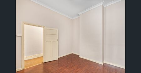 Premium Inner-City Gem! - Photo 2