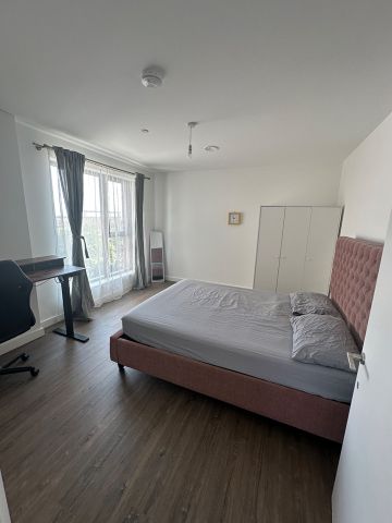 Room in a Shared Flat, Riverstone Apartments, E3 - Photo 4