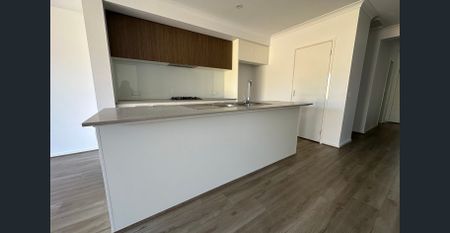 STUNNING BRAND NEW HOME! - Photo 5