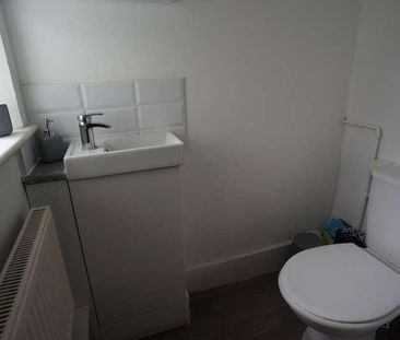 Vicarage Road, Strood, ME2 - Photo 3