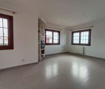 Casa/Chalet pareado En alquiler Carretera Nueva La Corujera 107, La... - Photo 1