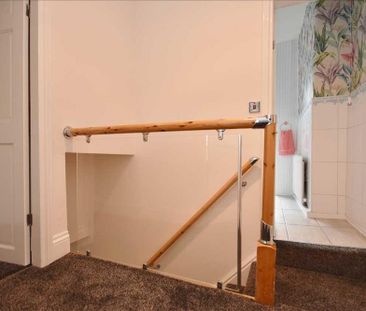 2 bedroom detached house to rent - Photo 2