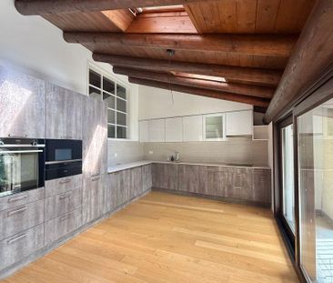 Esclusivo attico duplex di 5,5 locali con loggiato panoramico e gia... - Photo 3