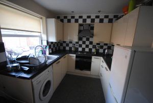 Flat 3, Headingley Rise Welton Road, Leeds, LS6 1EE - Photo 2