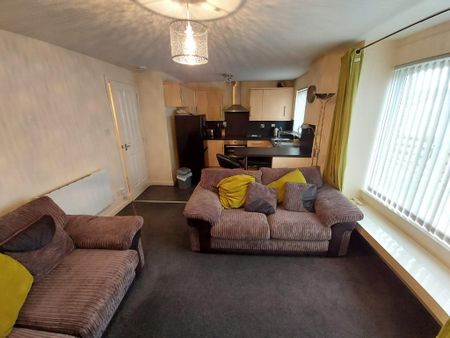1 bedroom flat to rent - Photo 2
