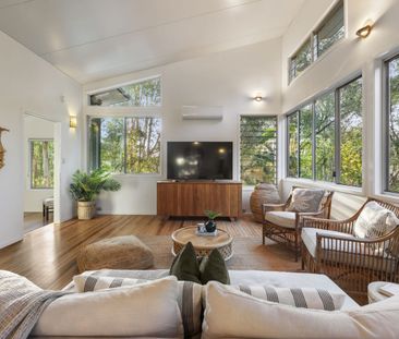 Fully Furnished Hinterland Gem Minutes from the Beach! - Photo 2