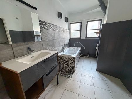 Location Appartement 4 pièces 90m² - Photo 3