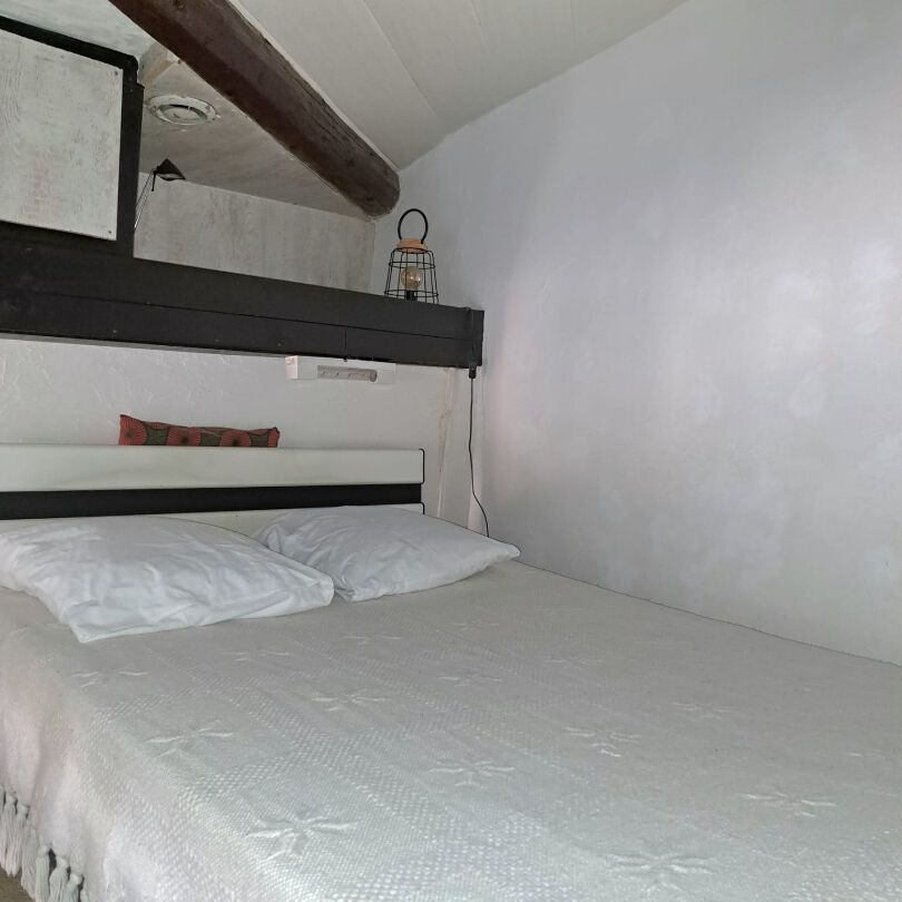 Studio de 28.43 m² avec mezzanine dans le centre-ville de La Ciotat, - Photo 1