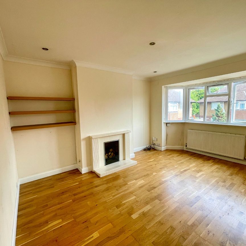 2 bed maisonette to rent in Weldon Close, Ruislip, HA4 - Photo 1