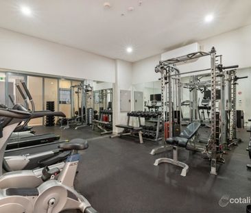 East Perth - Photo 5
