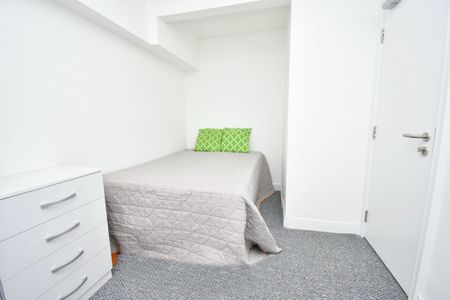 Room , Cartmel Road - Photo 4