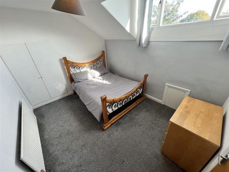4 bedroom terraced house to rent - Photo 4