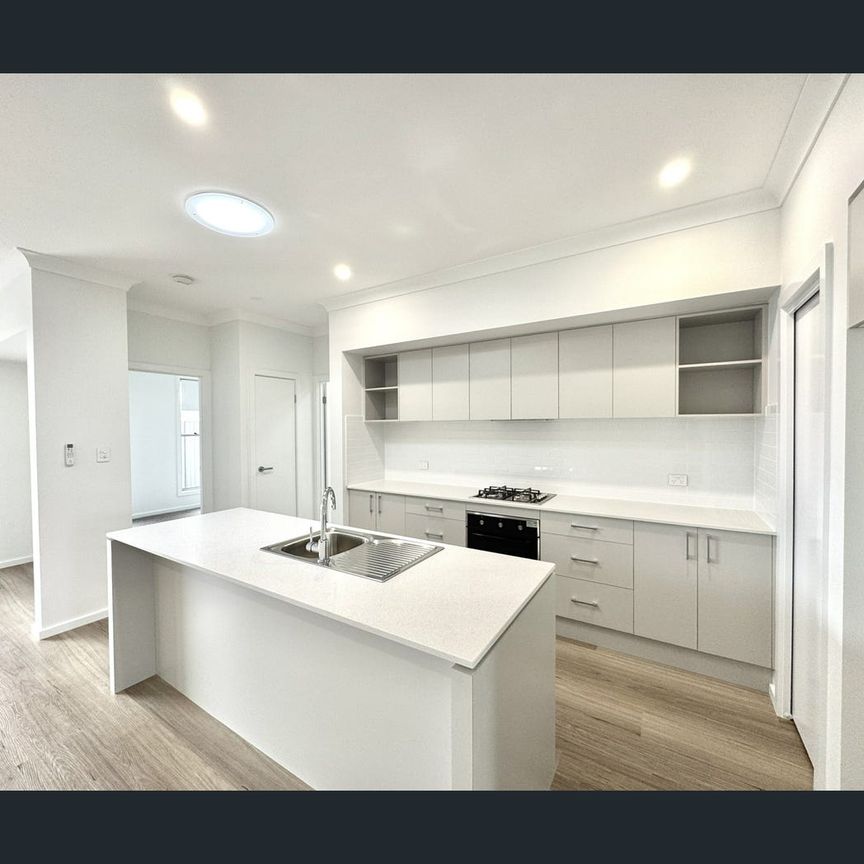 10 Driftwood Boulevard, Old Bar, NSW 2430 - Photo 1