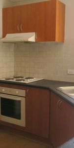 Modern Townhouse!! - Photo 3