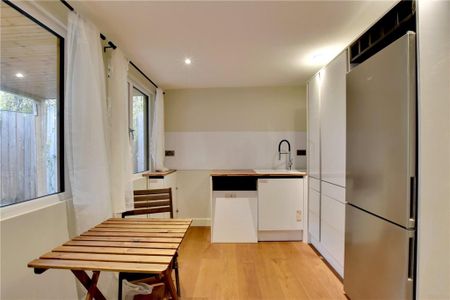 3 bedroom end of terrace house to rent - Photo 5