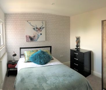 Chichester Road Room 6 - Photo 4