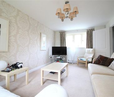 4 bedroom detached house to rent - Photo 2