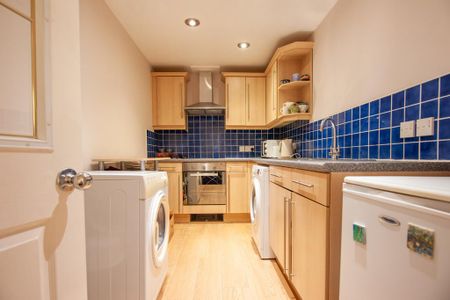 2 bedroom apartment to rent - Photo 2