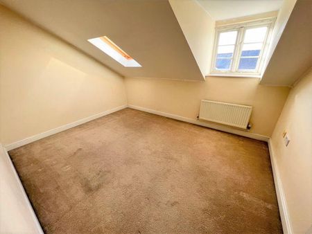 4 bedroom terraced house to rent - Photo 3