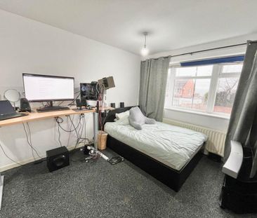 1 bedroom semi-detached house to rent - Photo 2