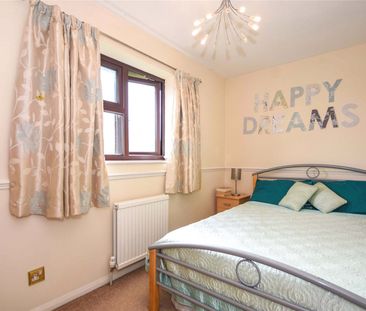 2 bedroom house to rent Inkerpole Place, CM2 - Photo 1