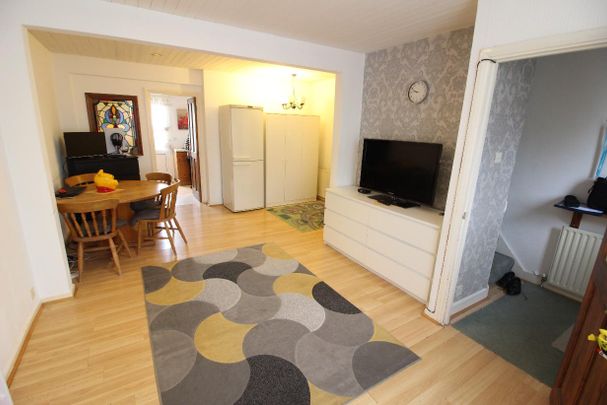 Boscombe Road, Worcester Park - Photo 1