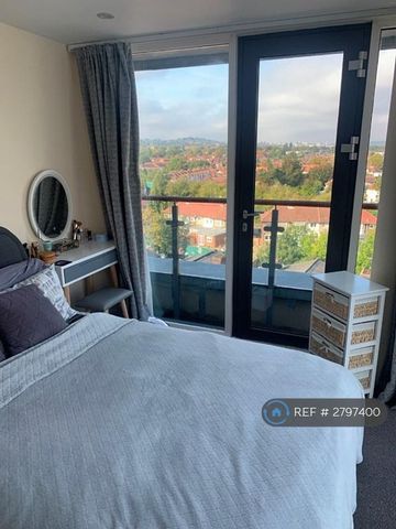 2 bedroom penthouse to rent - Photo 5