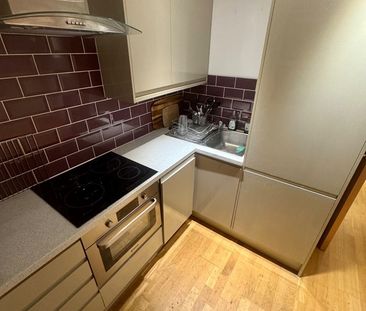 1 Bed Flat, Haydons Road, SW19 - Photo 5