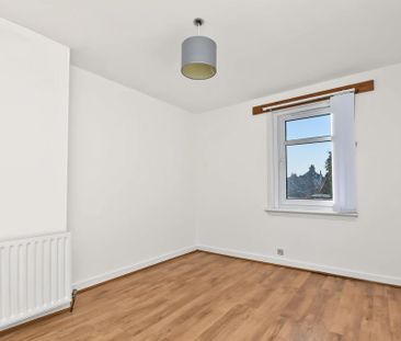 2 bedroom semi-detached house to rent - Photo 4