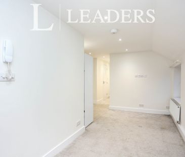 2 bedroom apartment to rent Theodore Road, Hither Green, SE13 - Photo 1