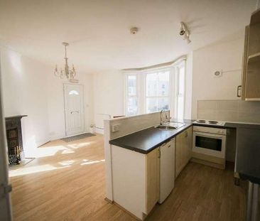 Dover Road, Folkestone, CT20 - Photo 4