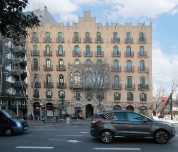 Plaça de Lesseps, Barcelona, Catalonia 08023 - Photo 1