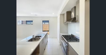 🏡 Brand New 4-Bedroom House in Wallan - Photo 2
