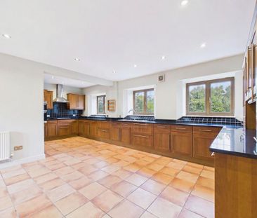 5 bedroom detached house to rent - Photo 6