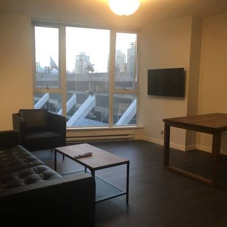 AVAILABLE December 1st- PET WELCOME FURNISHED 2 BEDROOM @ 788 Hamilton - Photo 1