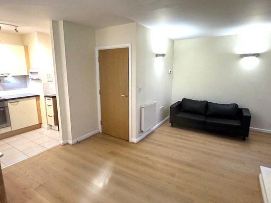 1 bedroom flat to rent - Photo 1