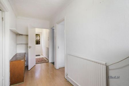 2 bedroom maisonette to rent - Photo 2