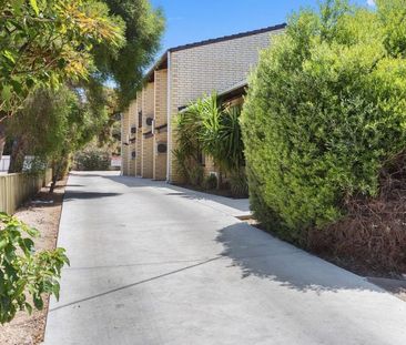 Nice unit in Wayville - Photo 3