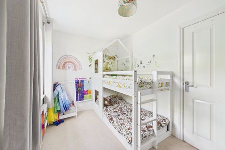2 bedroom Flat in Ulric House, Fleet - Photo 4