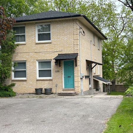 630 Victoria St - London ON - Photo 3