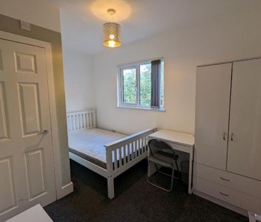 5 bedroom house to rent - Photo 4