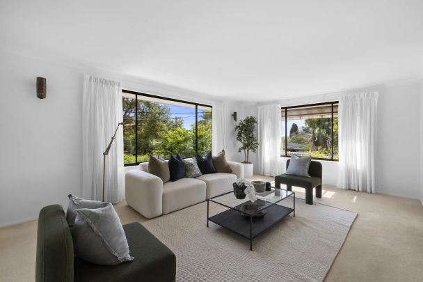 Charming Family Living in Peaceful Cul-De-Sac - Photo 1