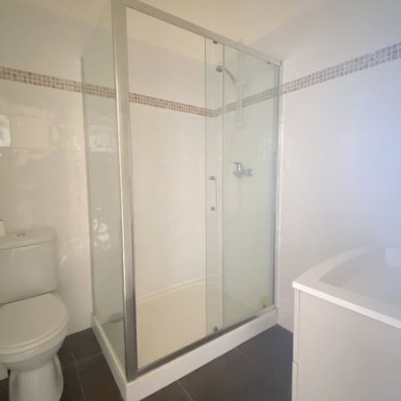 Location Appartement 1 pièce 27m² - Photo 3