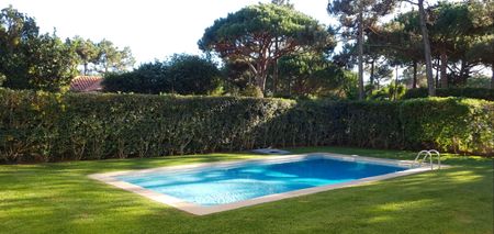 6 bedroom villa with pool and garden in Quinta da Marinha (North Zone) - Cascais - Photo 4