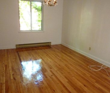 NDG. Grand 3 ½, 1 ch. renove. Juin, metro Snowdon, Villa Maria. Sup... - Photo 2