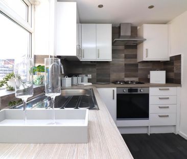 2 bedroom House To Let - Photo 4