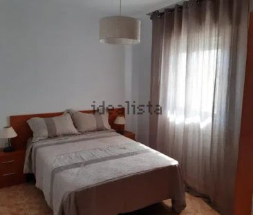 Alquiler de piso en Plaza de Toros - Photo 2